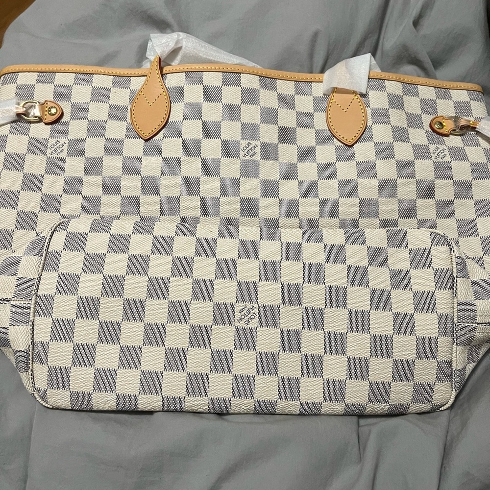 Brand new dupe
